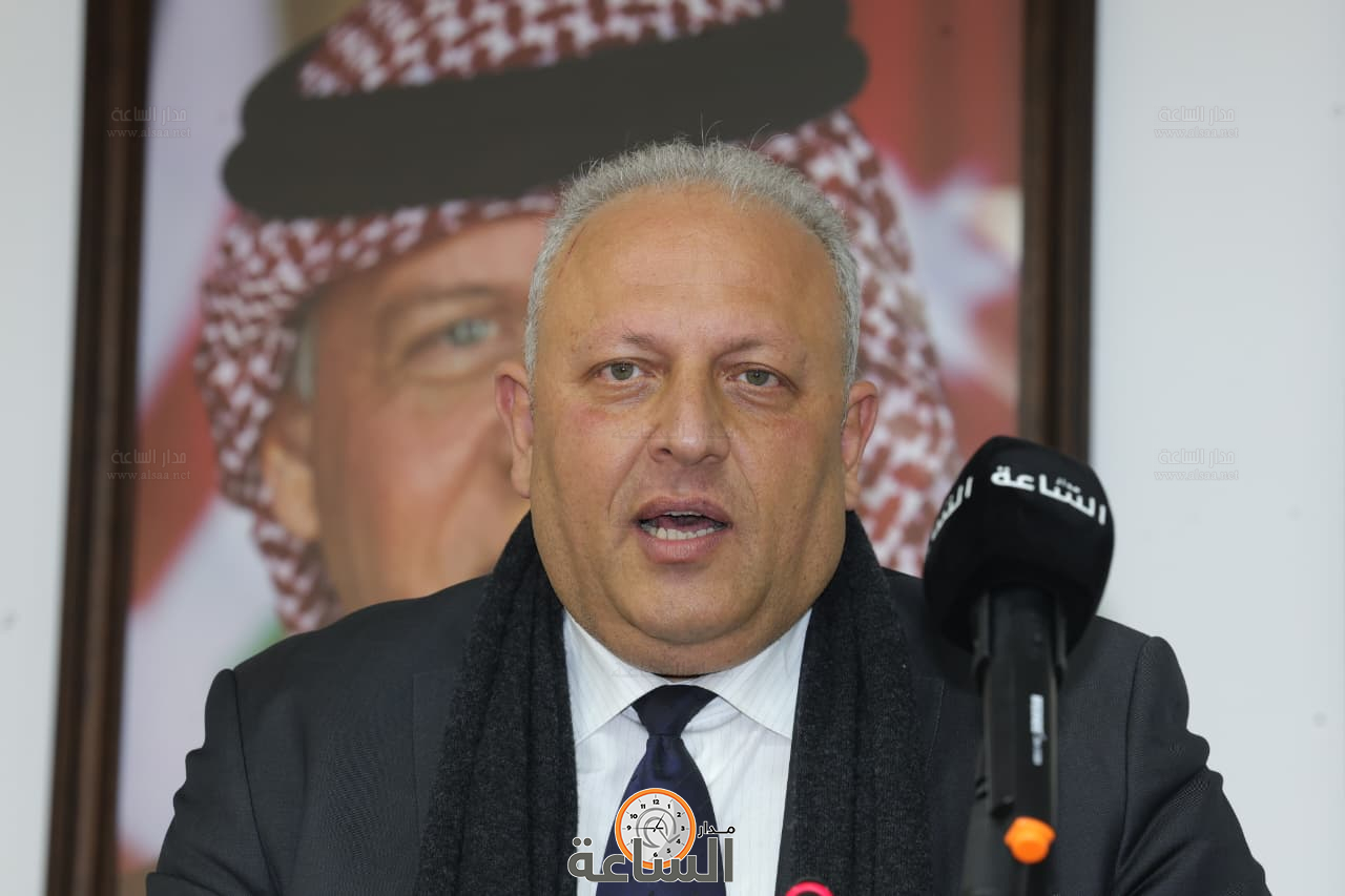 Madar Al-Saa Images 0.8413661657415591