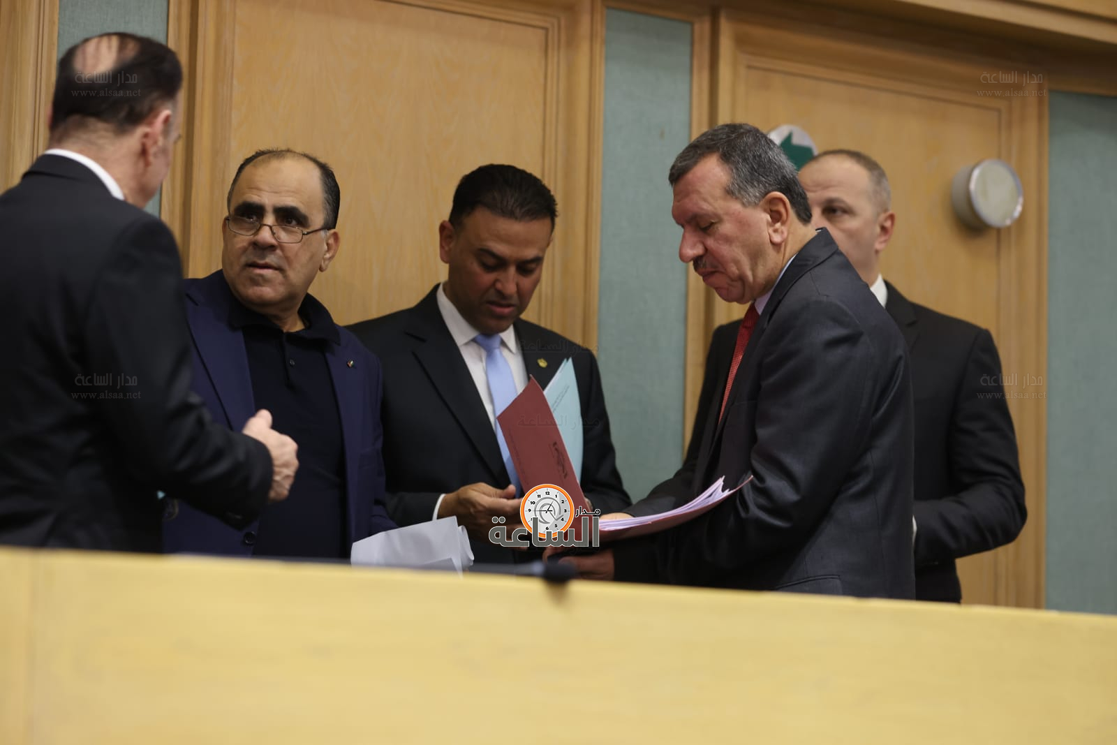 Madar Al-Saa Images 0.5477991337981054