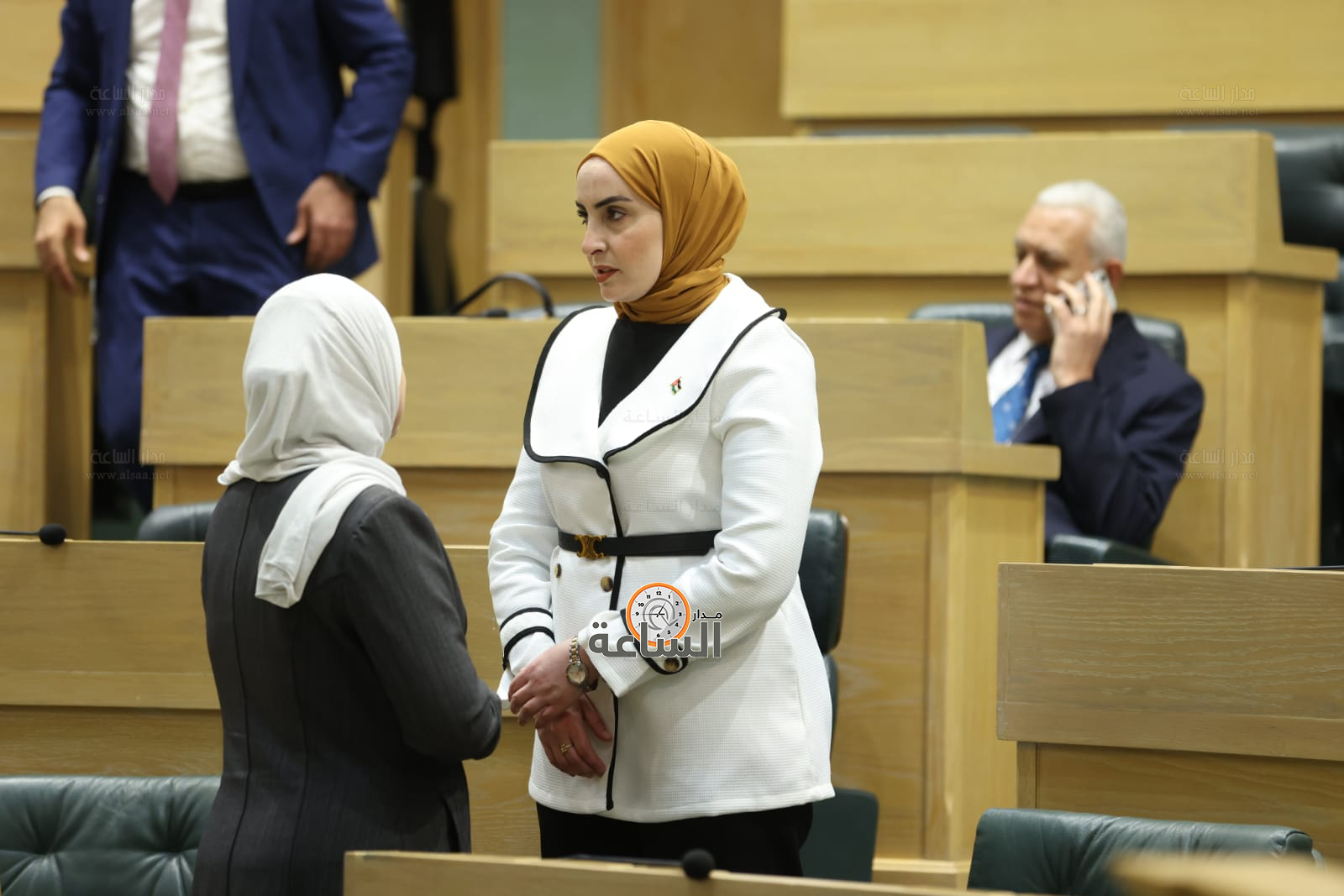 Madar Al-Saa Images 0.5896984170559796