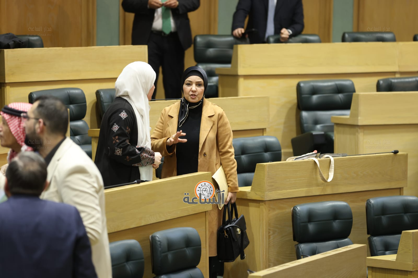 Madar Al-Saa Images 0.8201020982331924