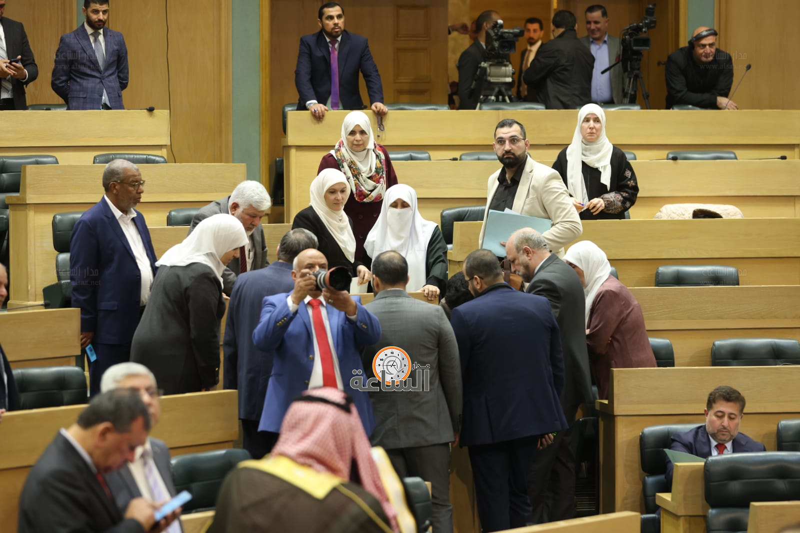 Madar Al-Saa Images 0.06281107862134572