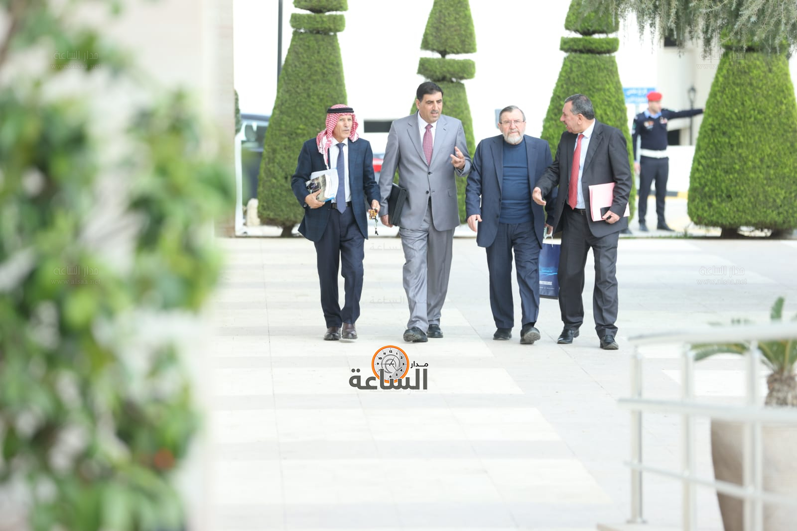 Madar Al-Saa Images 0.971545264663118