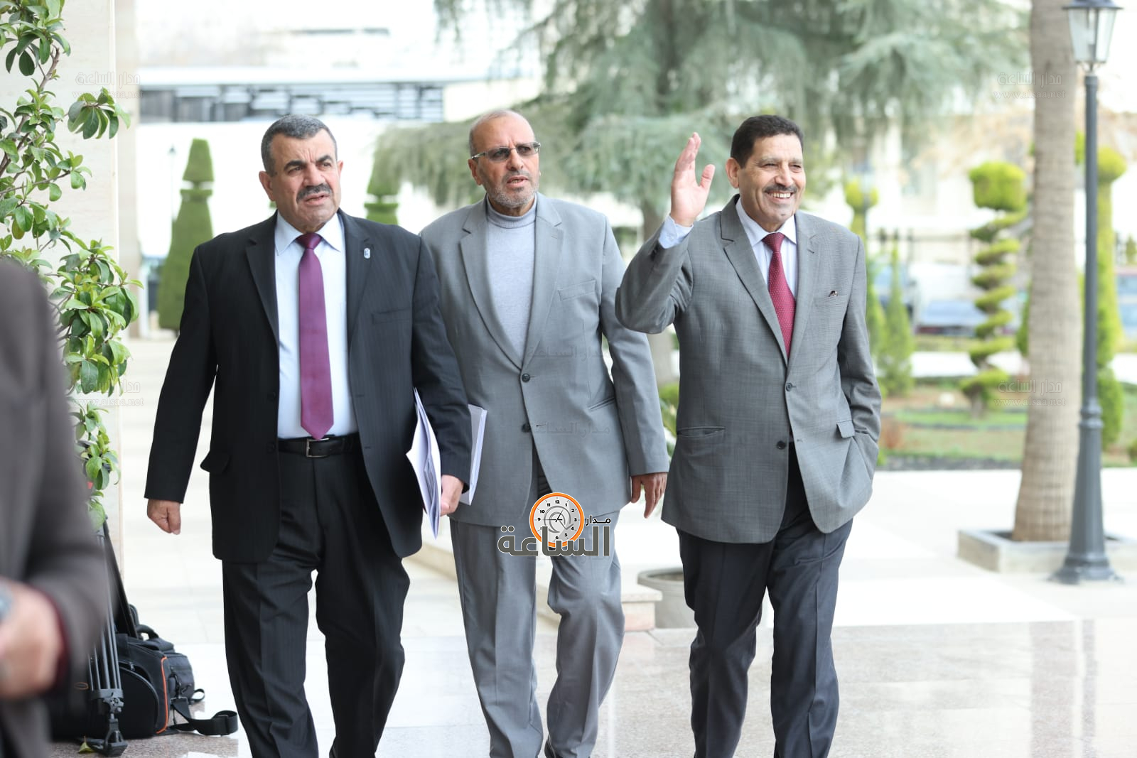 Madar Al-Saa Images 0.8905059245525675