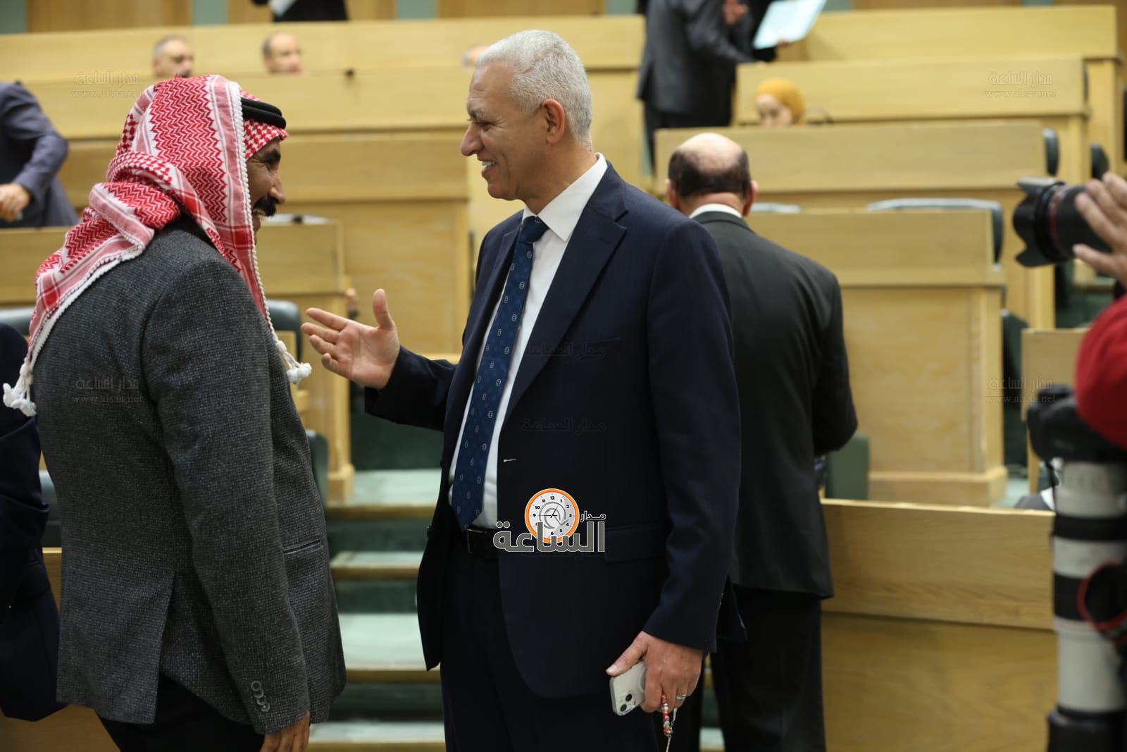 Madar Al-Saa Images 0.6026069522457147