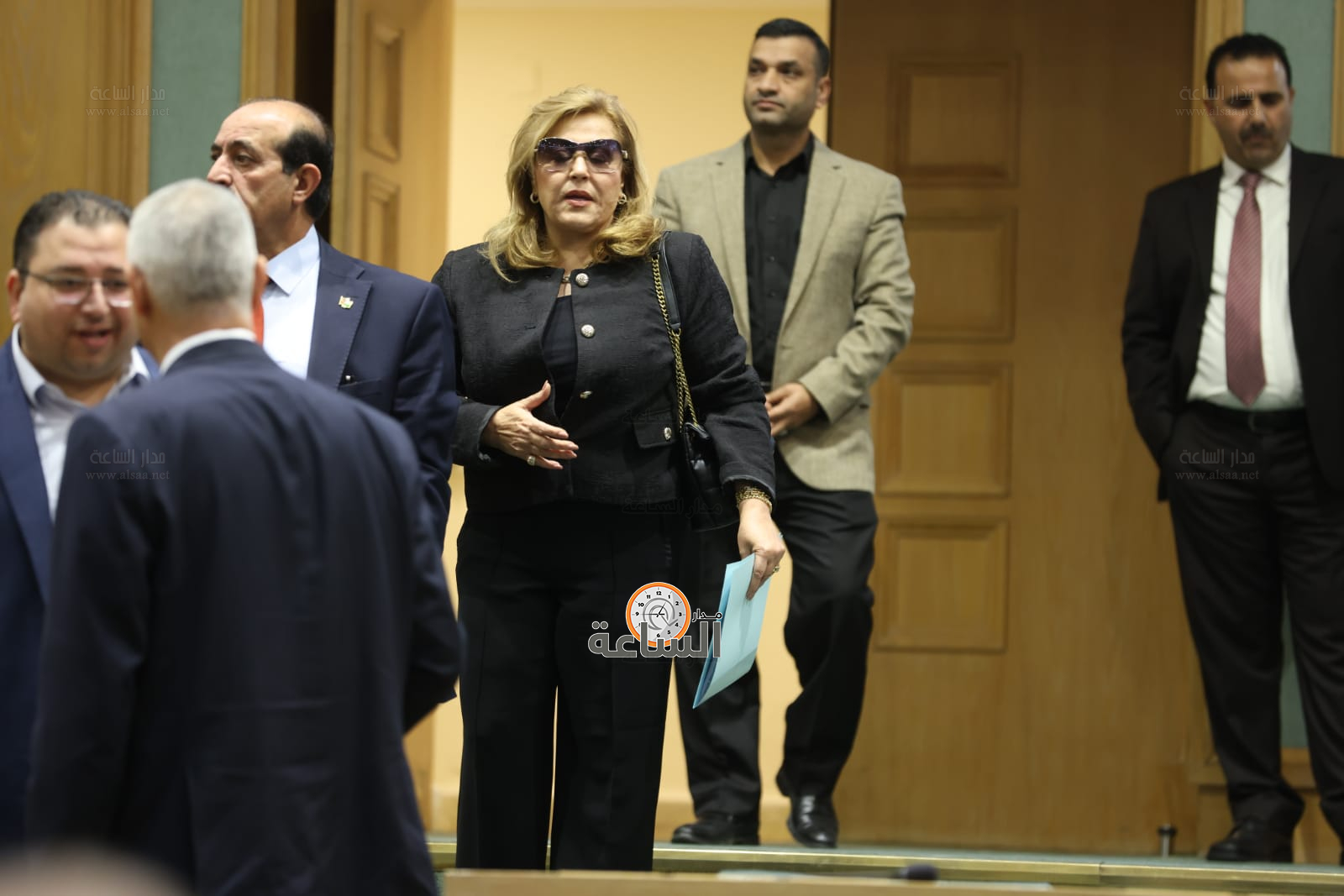 Madar Al-Saa Images 0.6515913788250959