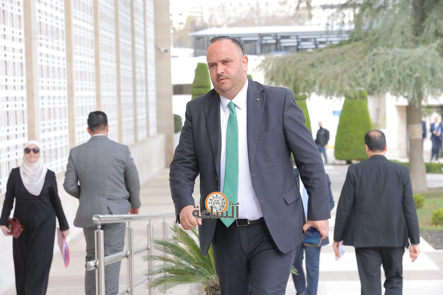 Madar Al-Saa Images 0.7836522606092239