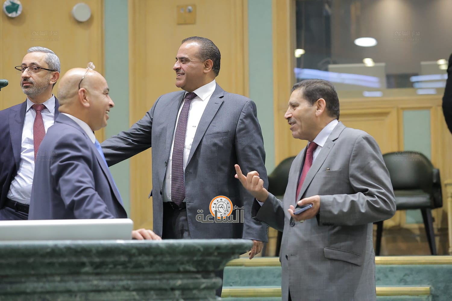 Madar Al-Saa Images 0.5834450261692019