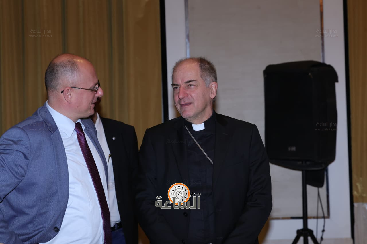 Madar Al-Saa Images 0.04961839439965543