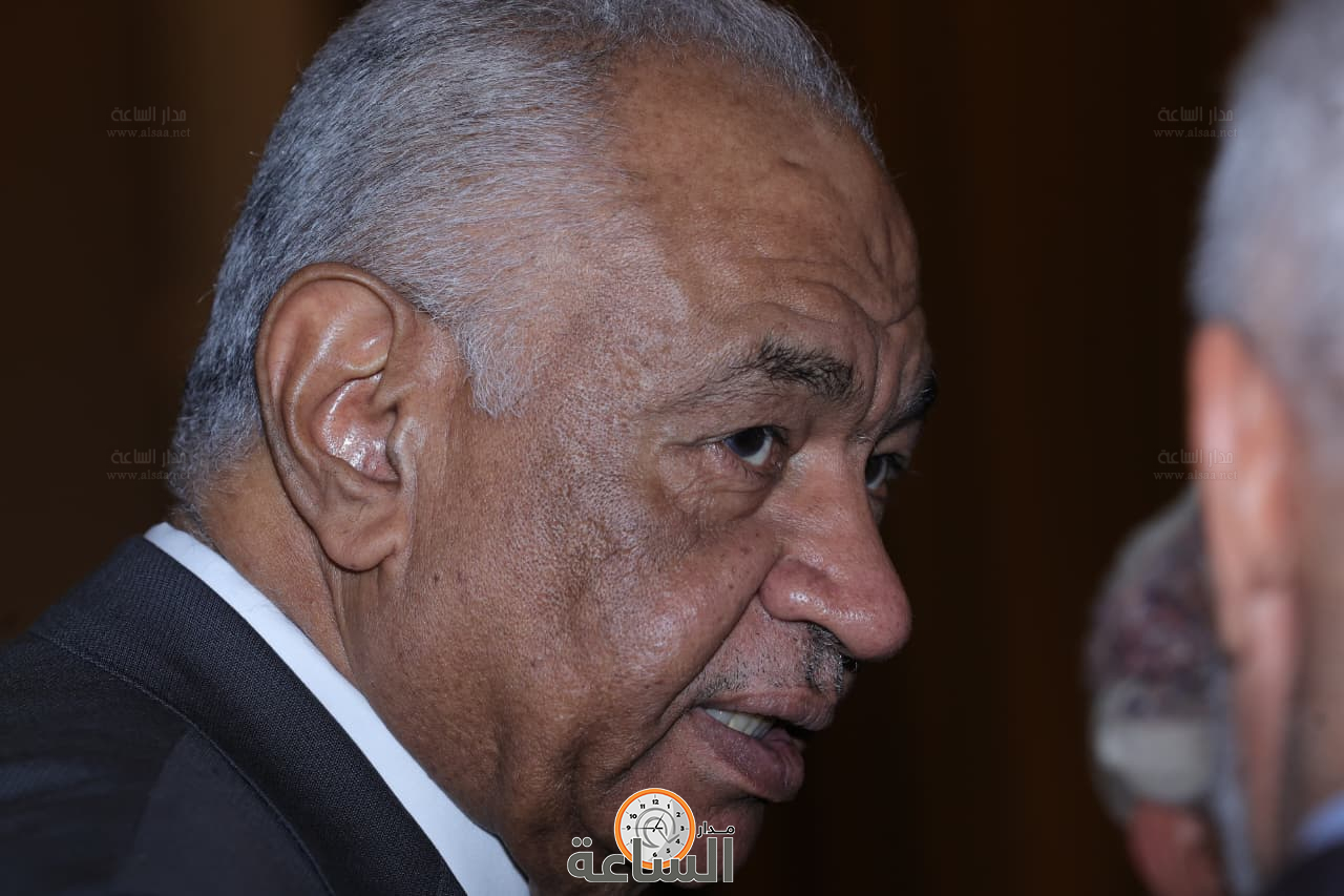 Madar Al-Saa Images 0.2853143672956904