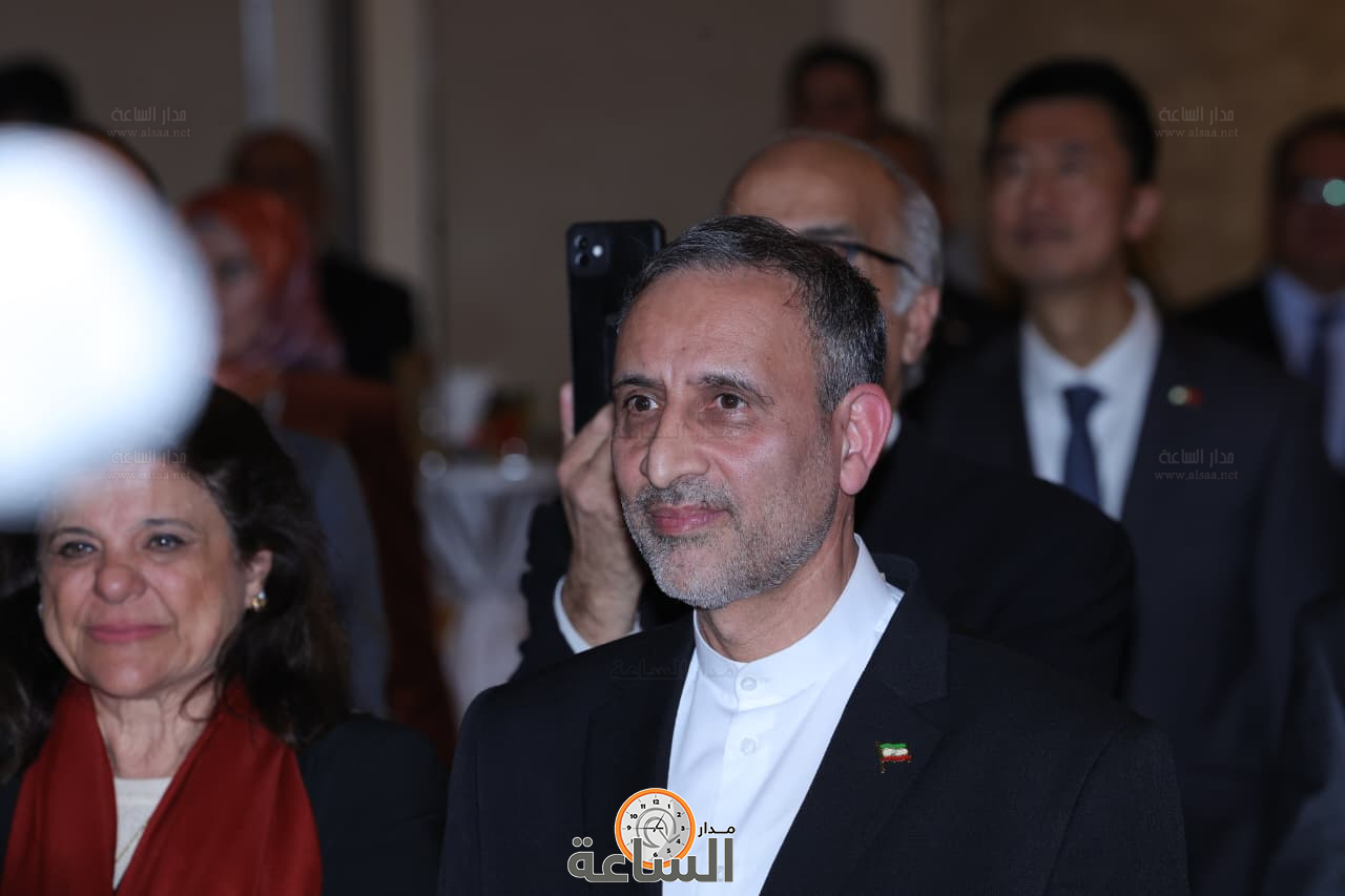 Madar Al-Saa Images 0.18010373209707453