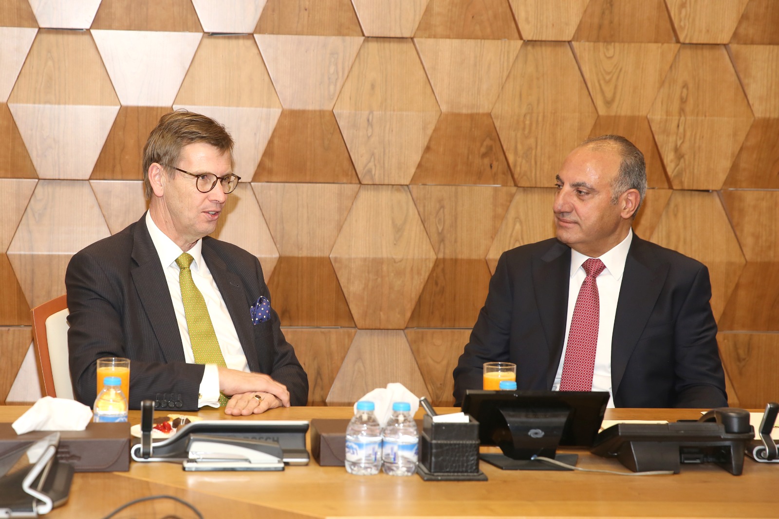 Madar Al-Saa Images 0.11956745048975803