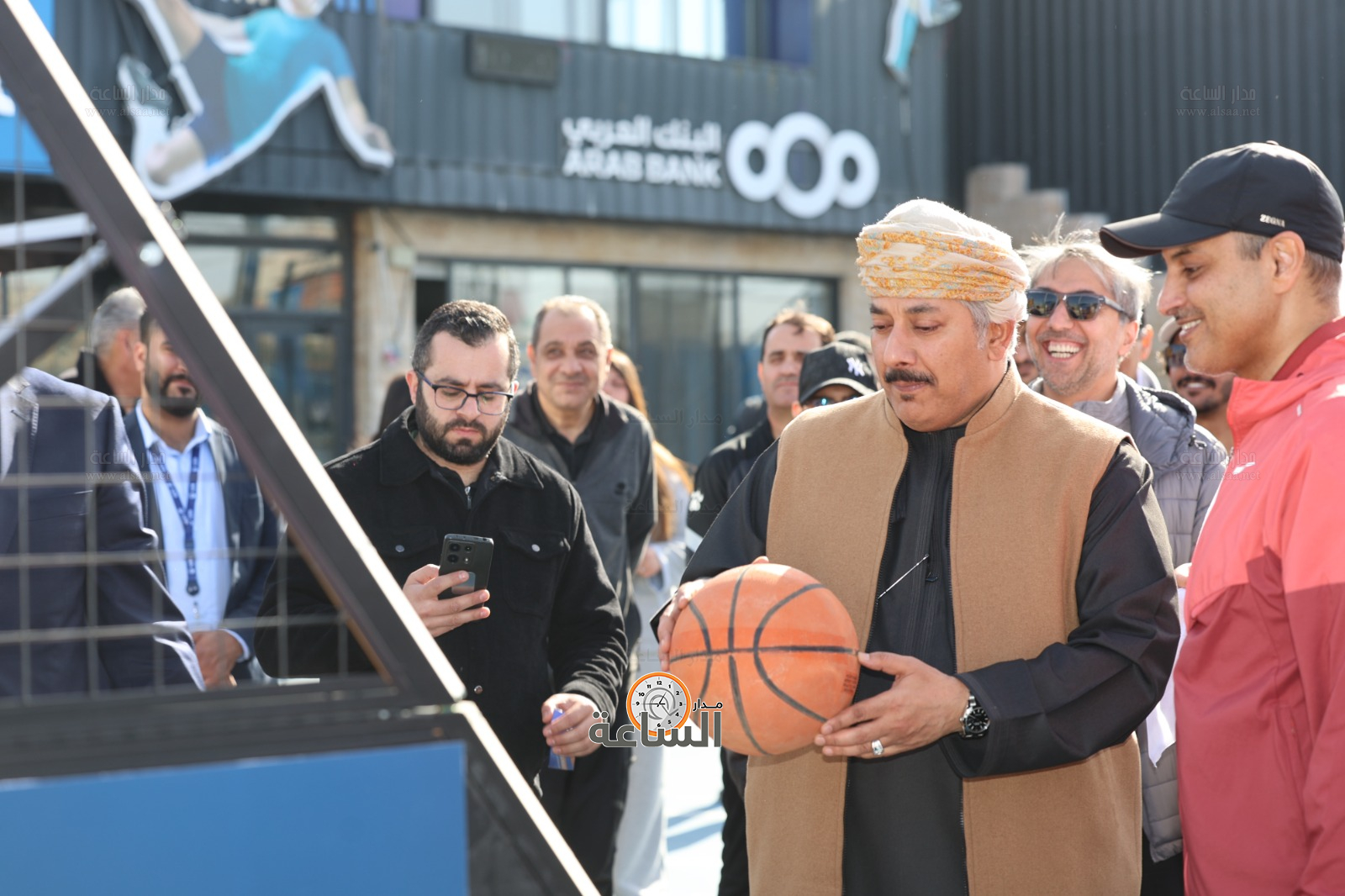 Madar Al-Saa Images 0.6127202724020325