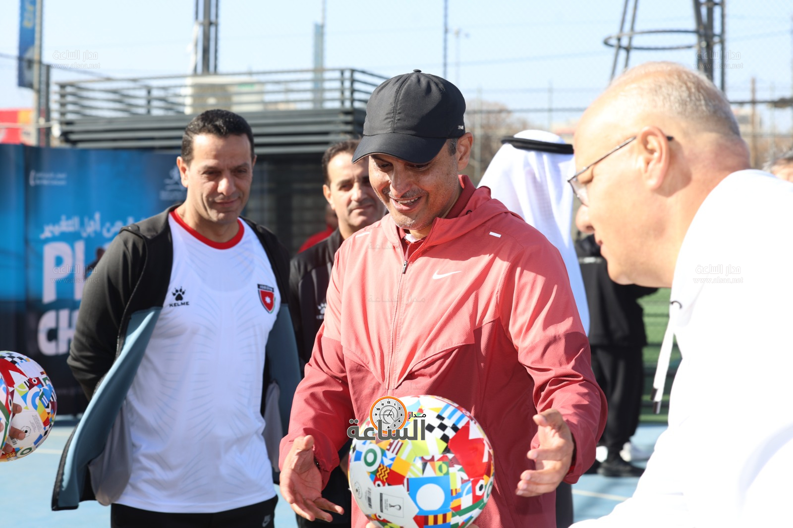 Madar Al-Saa Images 0.7173726290422537