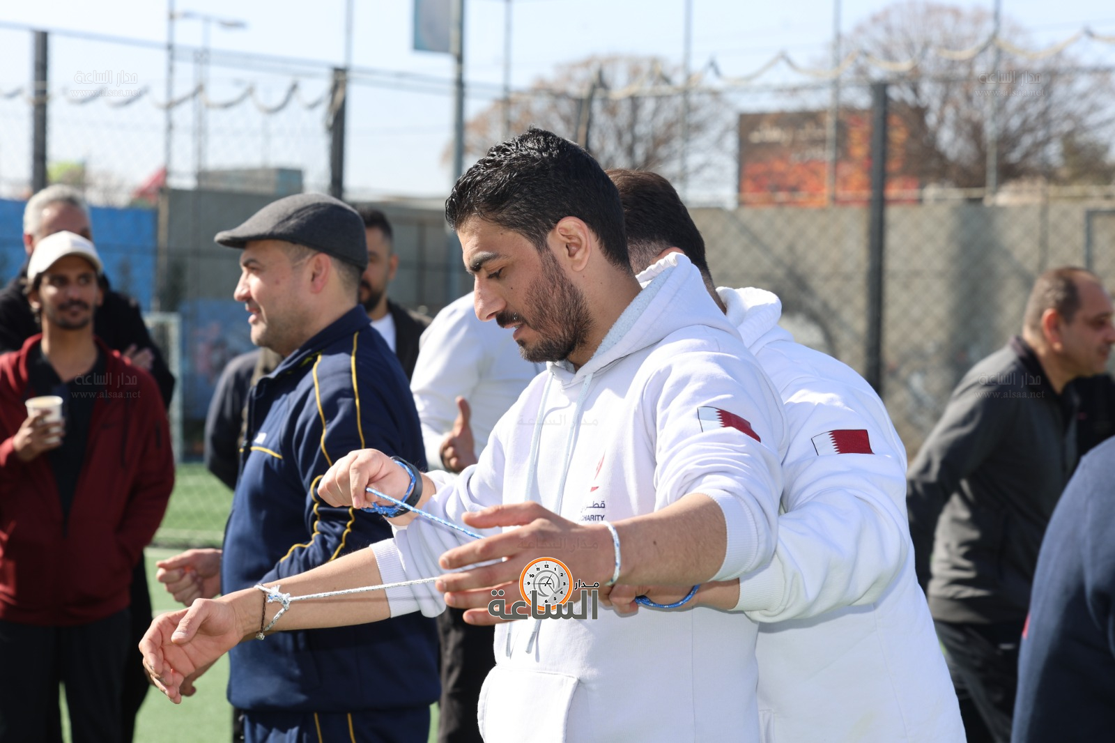 Madar Al-Saa Images 0.390439000643817