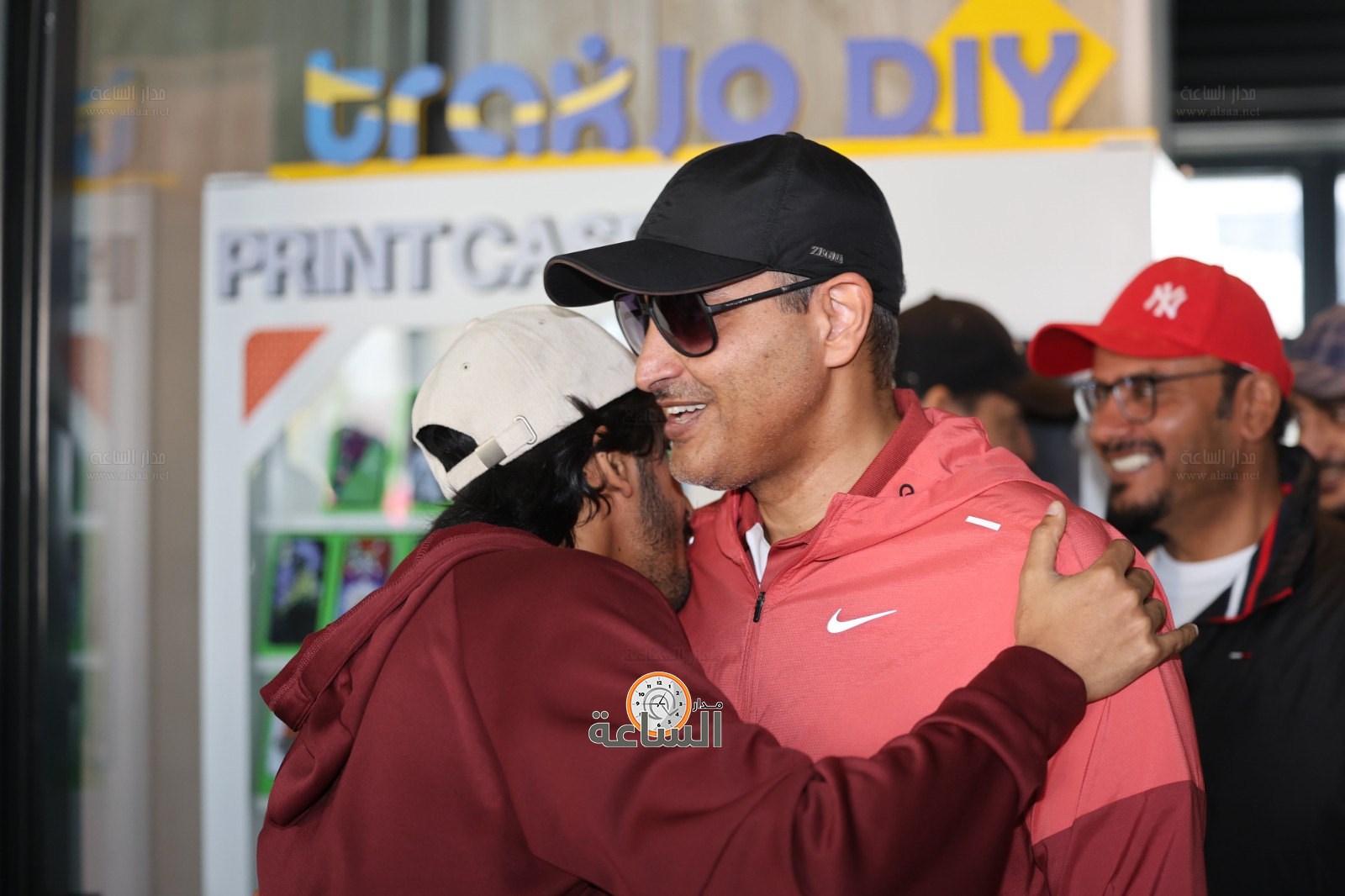 Madar Al-Saa Images 0.010622083067975852