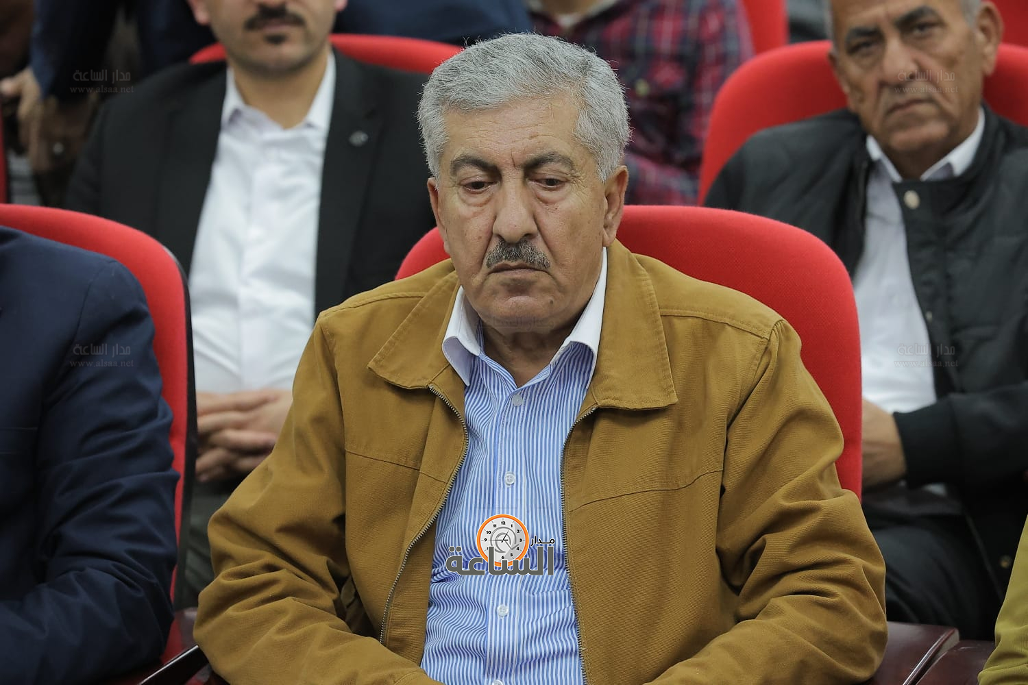 Madar Al-Saa Images 0.2369817617349511