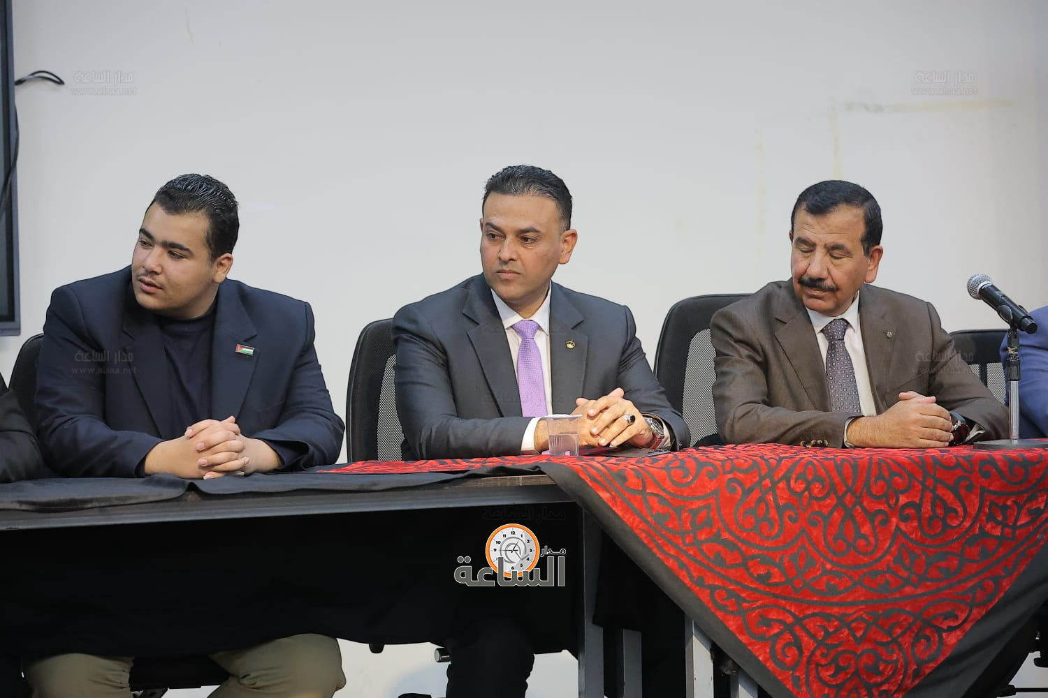 Madar Al-Saa Images 0.21965081135362396