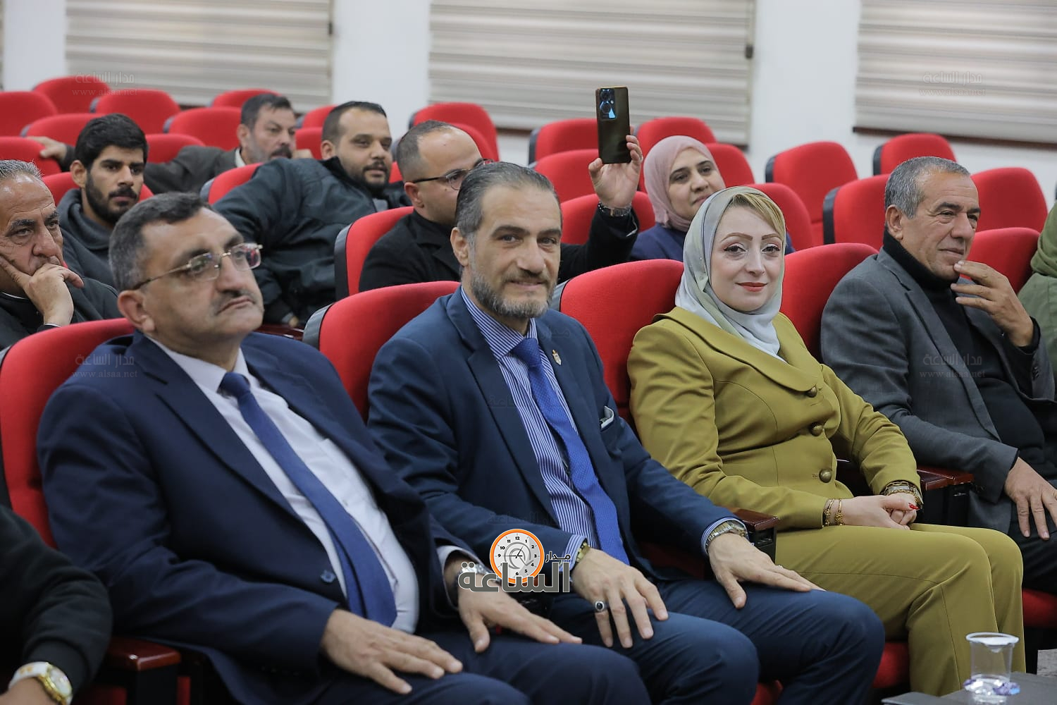 Madar Al-Saa Images 0.570743639393344