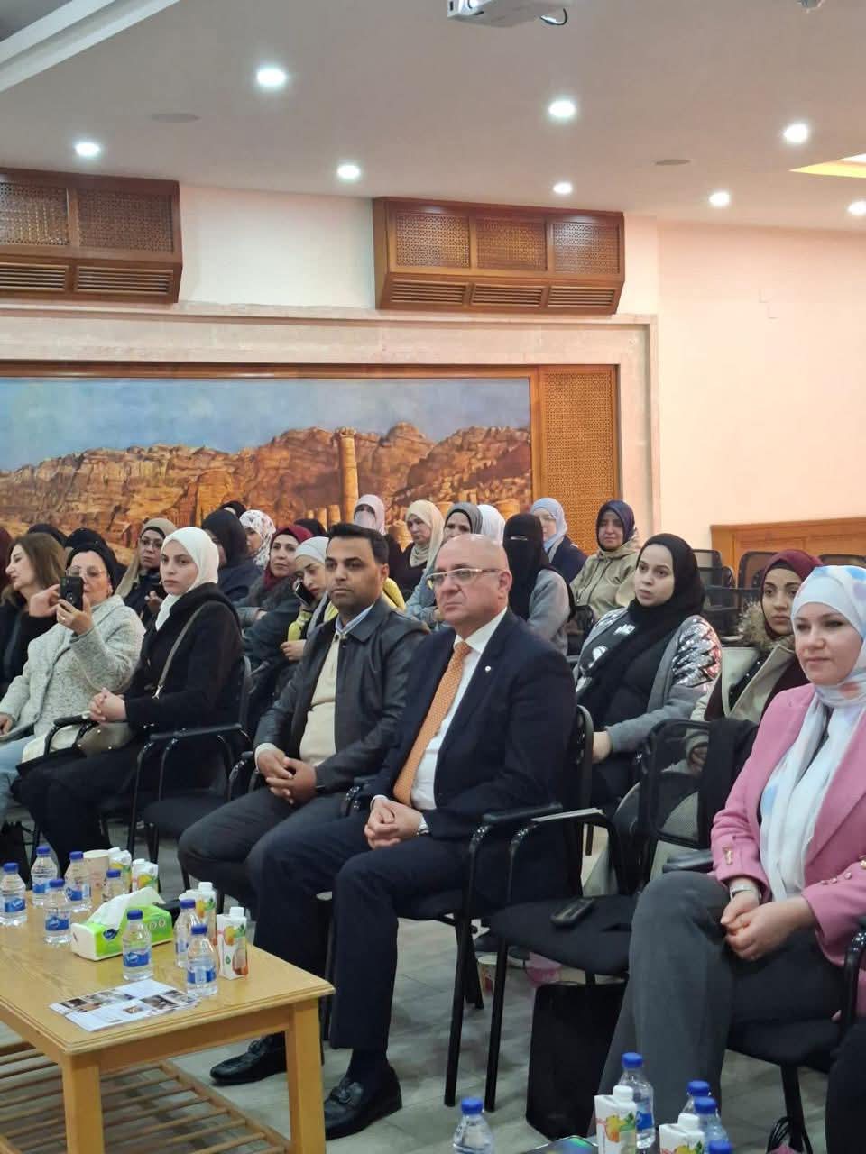 Madar Al-Saa Images 0.38613675832589467