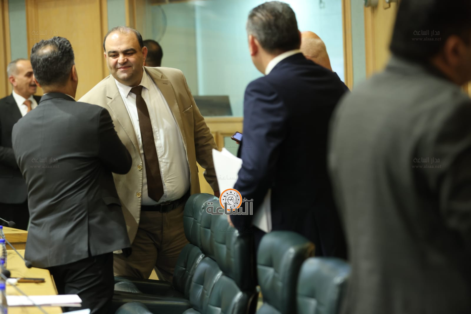 Madar Al-Saa Images 0.836925754494861