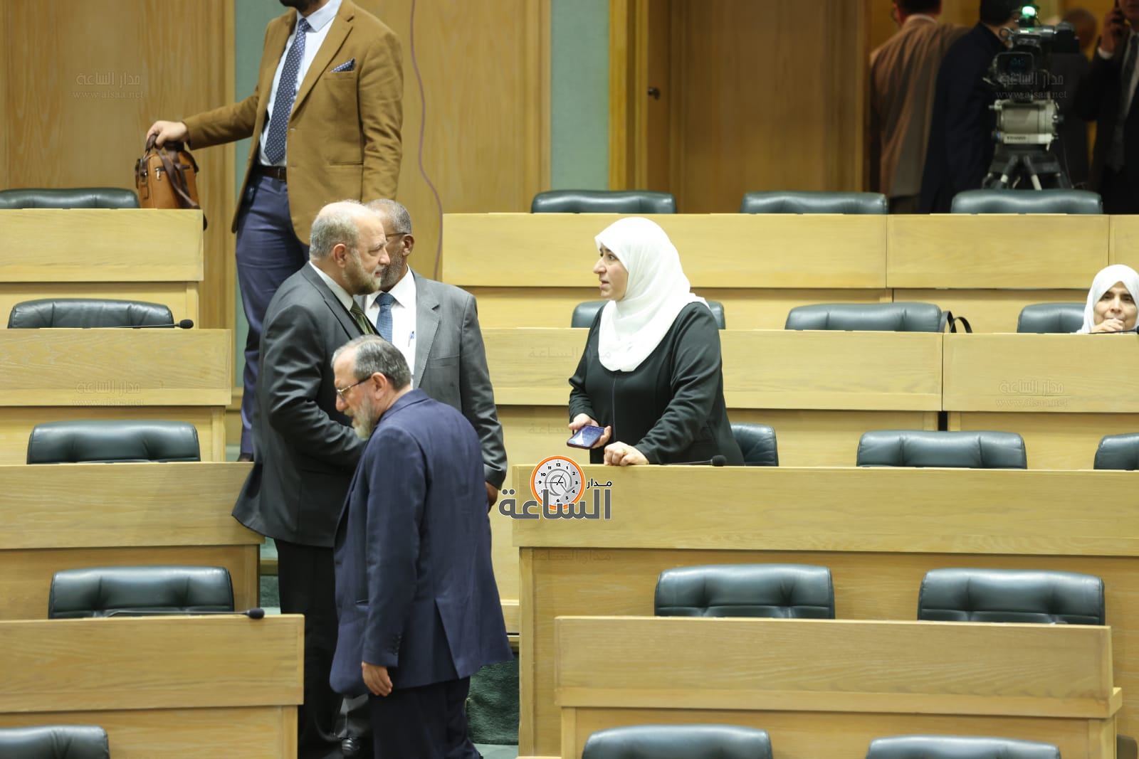 Madar Al-Saa Images 0.4211424053738676