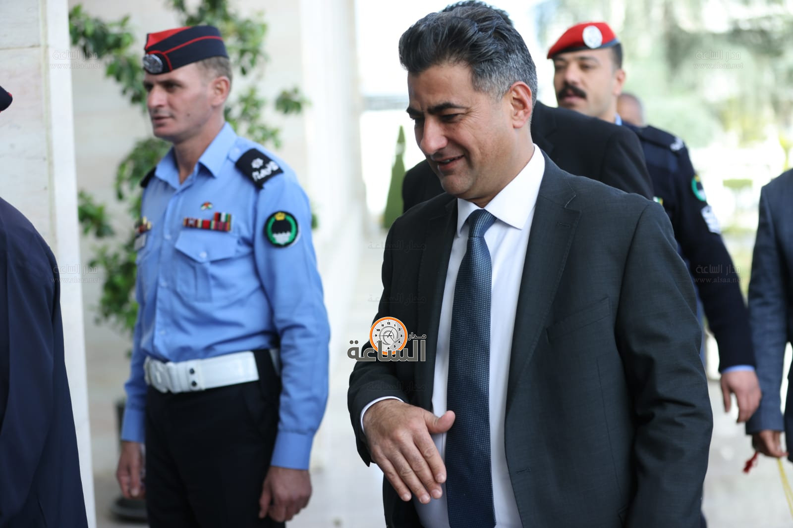 Madar Al-Saa Images 0.06498190580693386