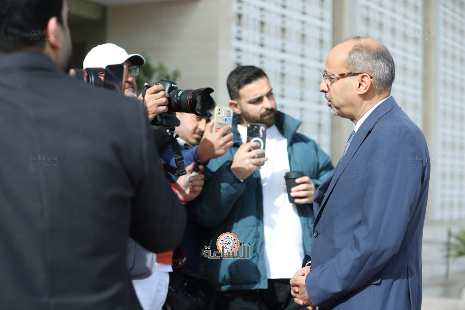 Madar Al-Saa Images 0.309390334474675