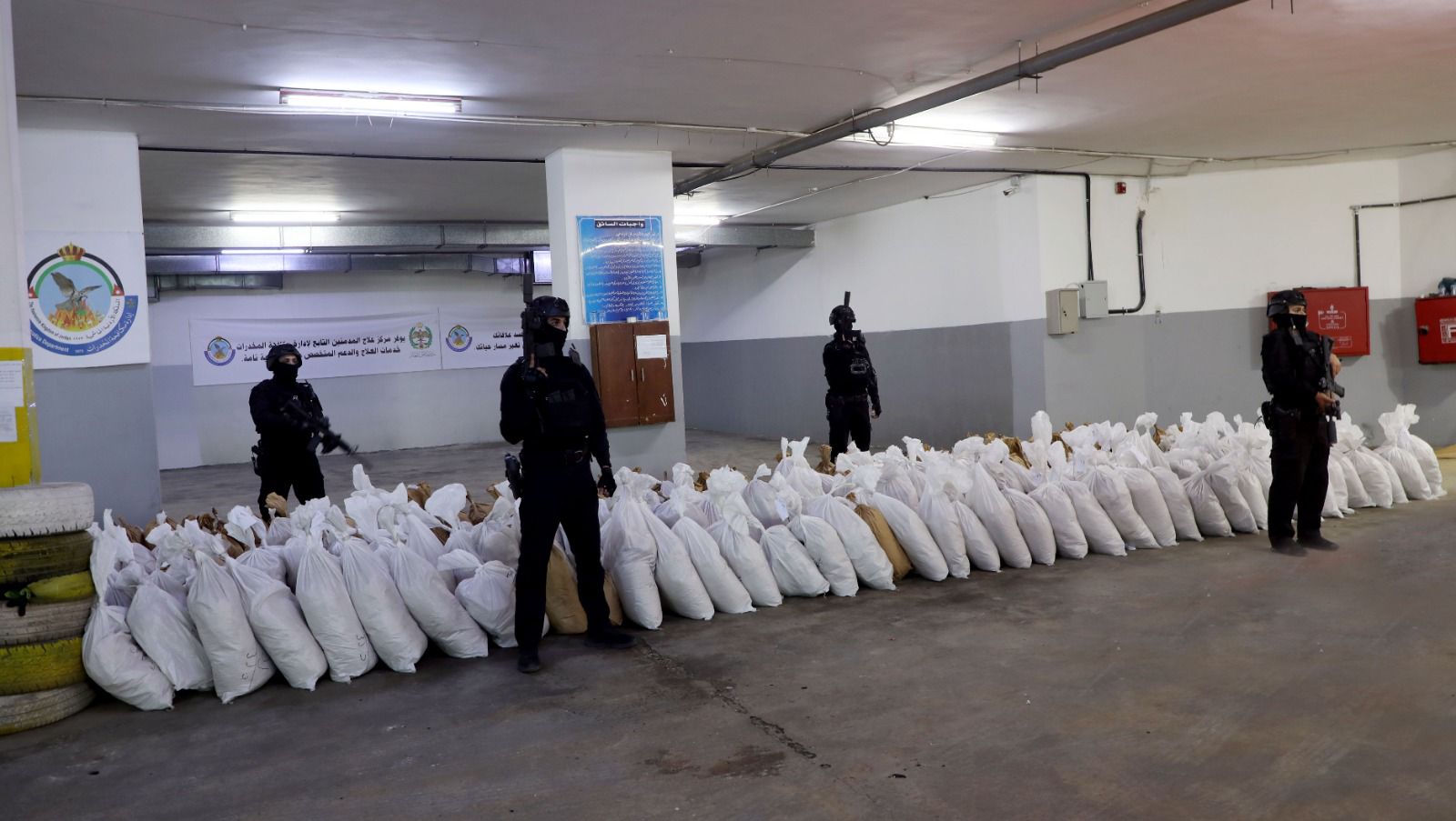 Madar Al-Saa Images 0.4394339132308305