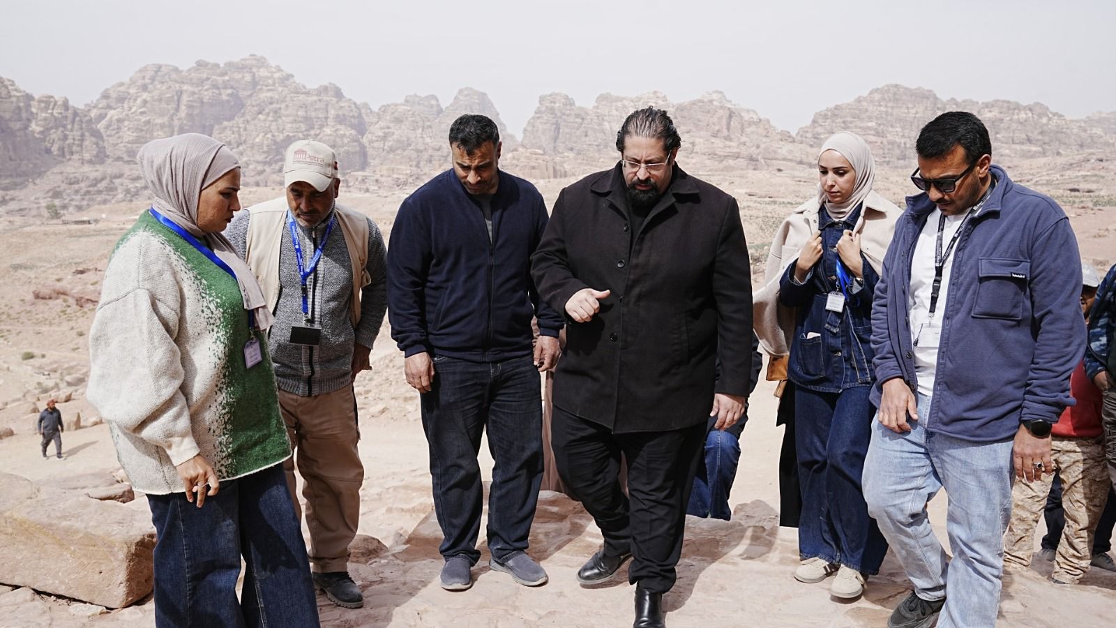 Madar Al-Saa Images 0.16603926519682066