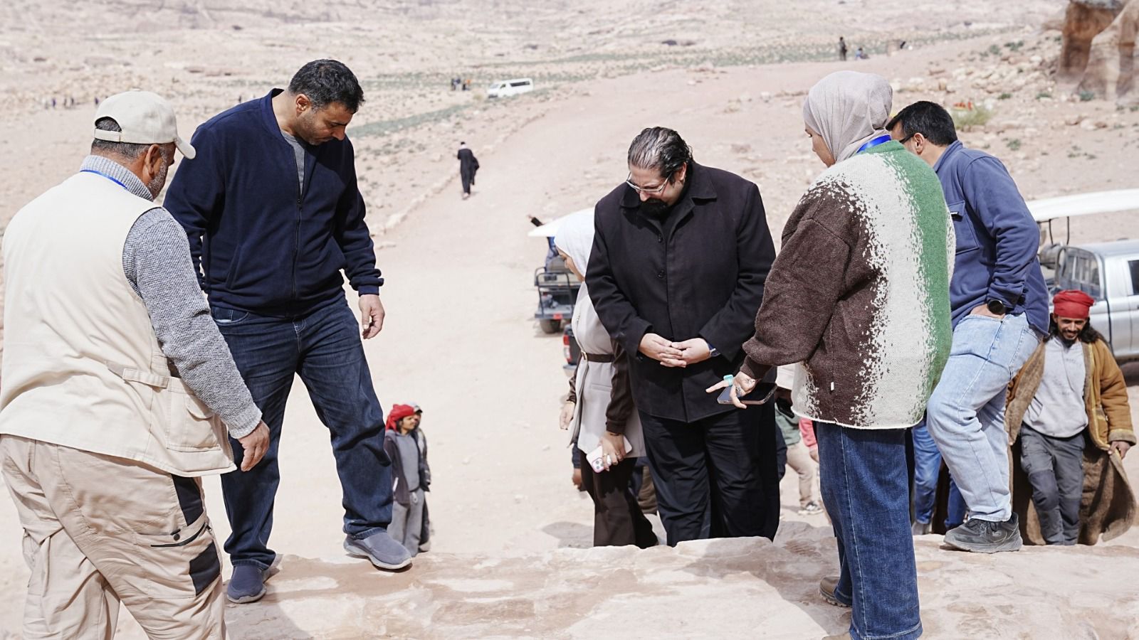 Madar Al-Saa Images 0.1419788276389058