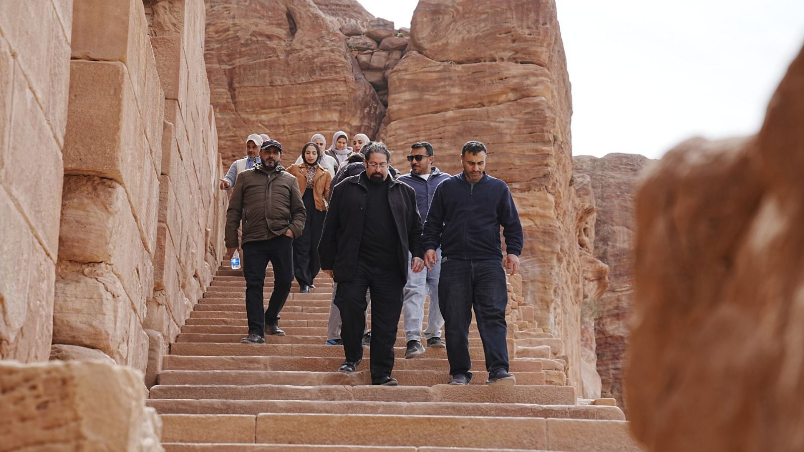 Madar Al-Saa Images 0.7840181022547779