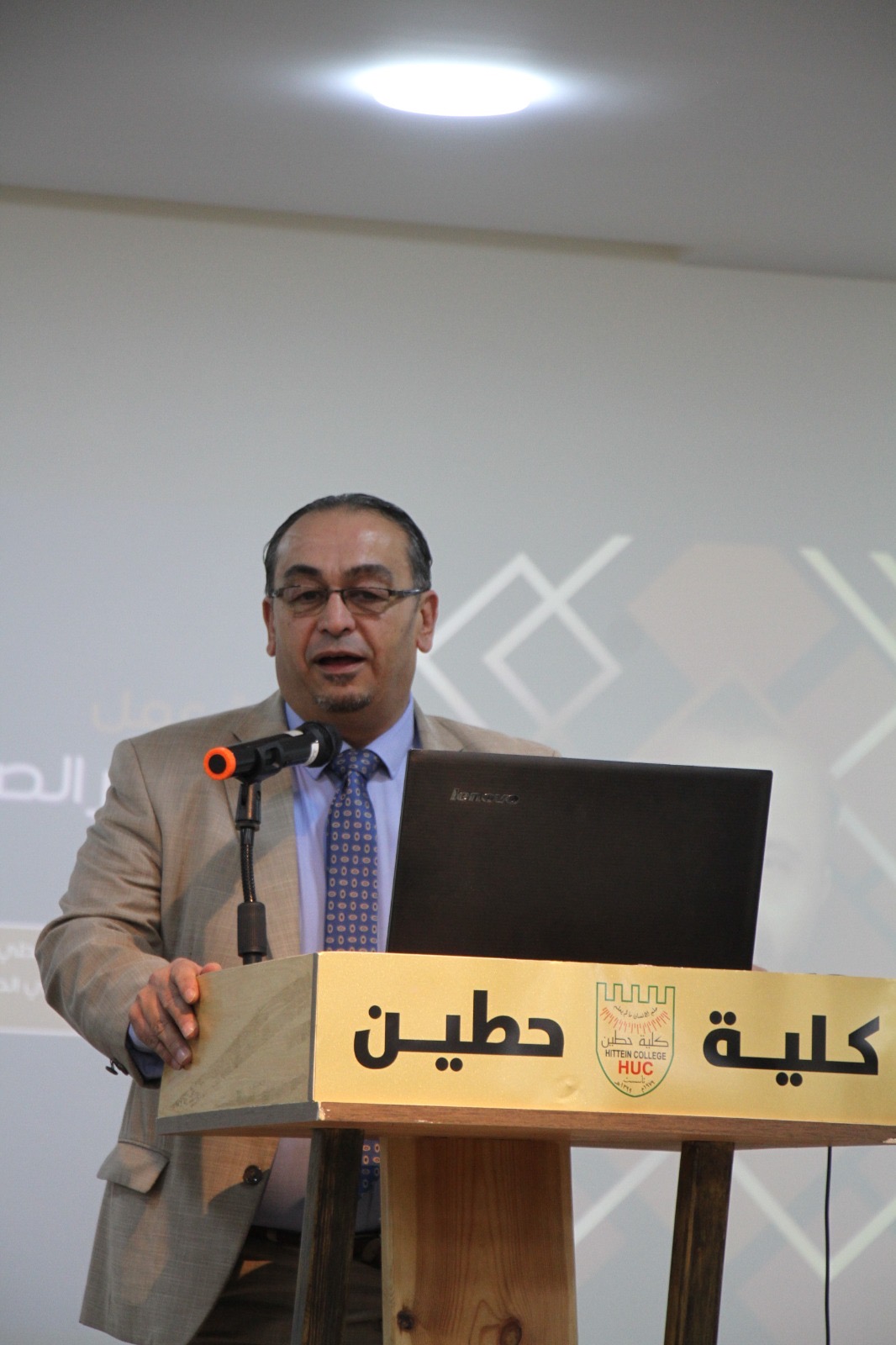 Madar Al-Saa Images 0.6669454781096716