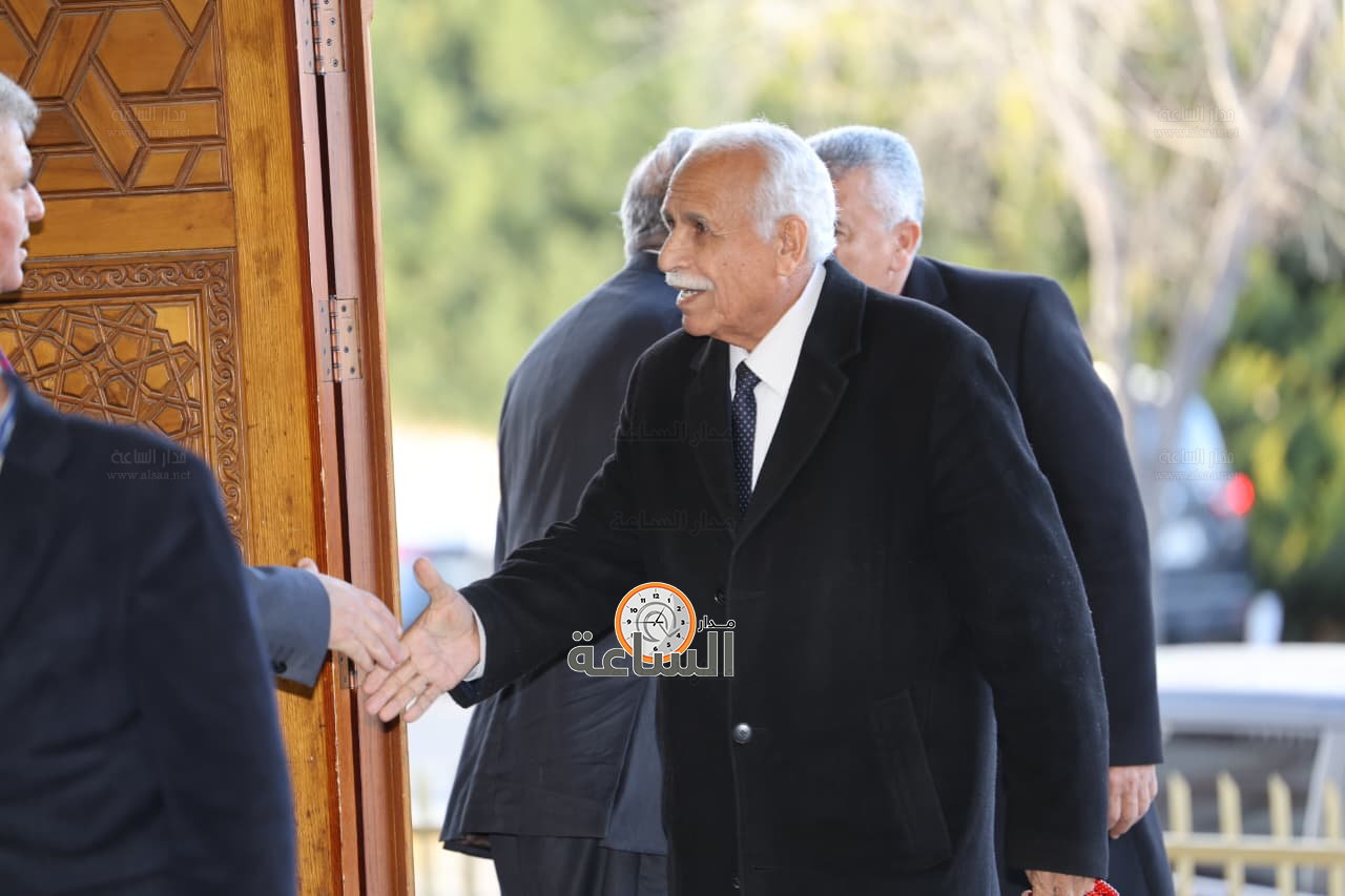 Madar Al-Saa Images 0.8131785713739644