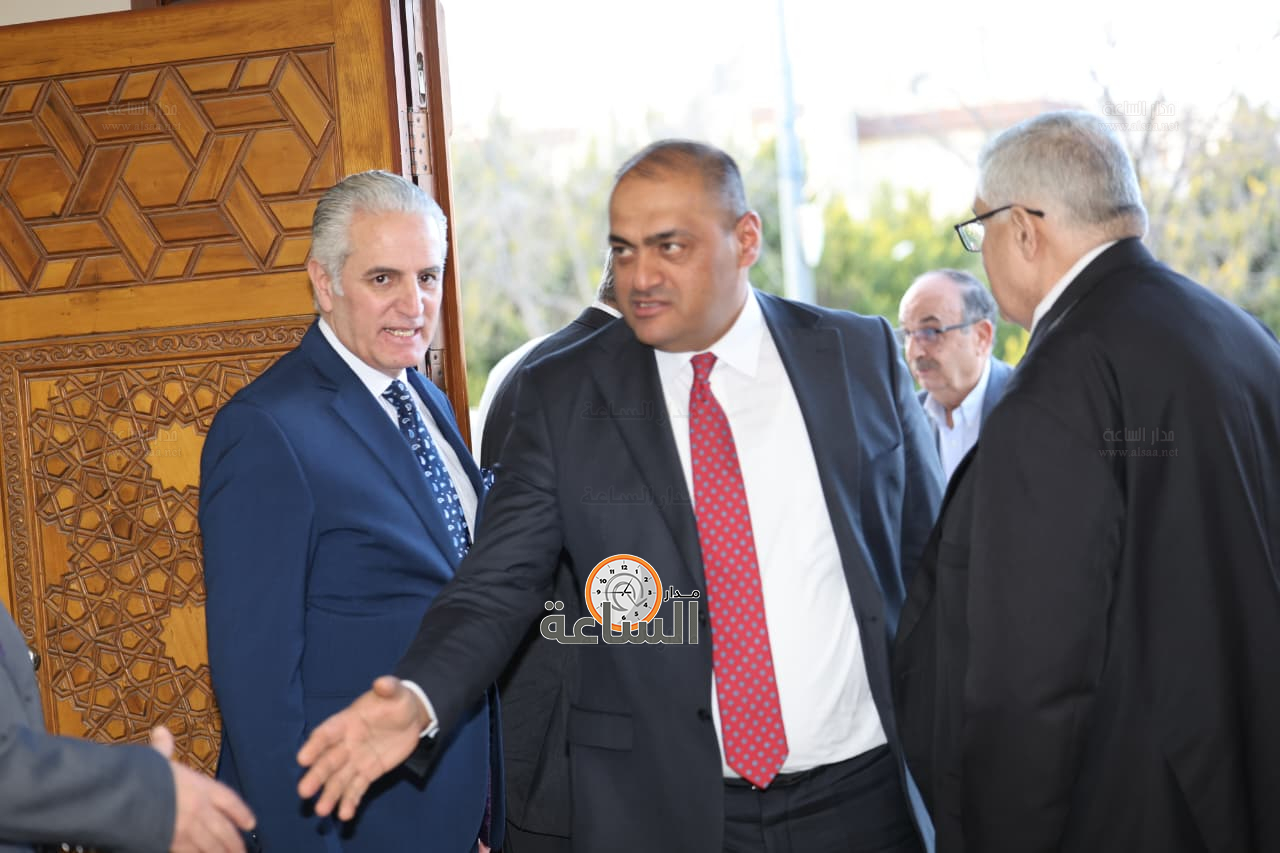 Madar Al-Saa Images 0.07192516014917649