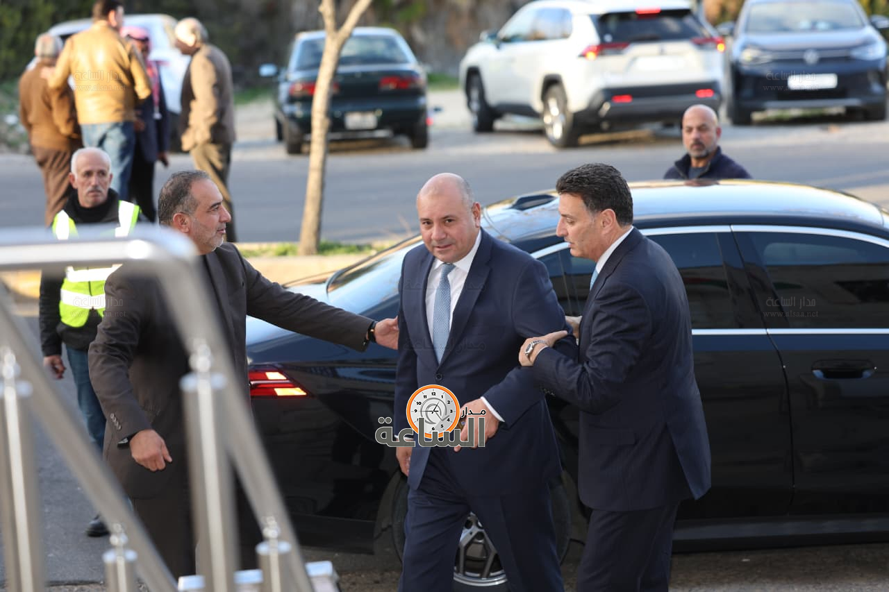 Madar Al-Saa Images 0.16996588505428123