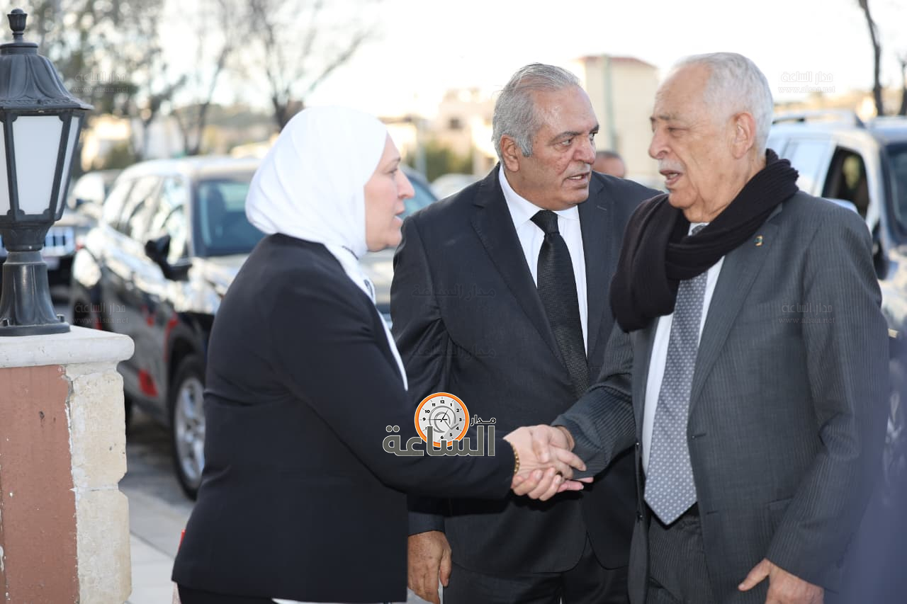 Madar Al-Saa Images 0.8742844316737535