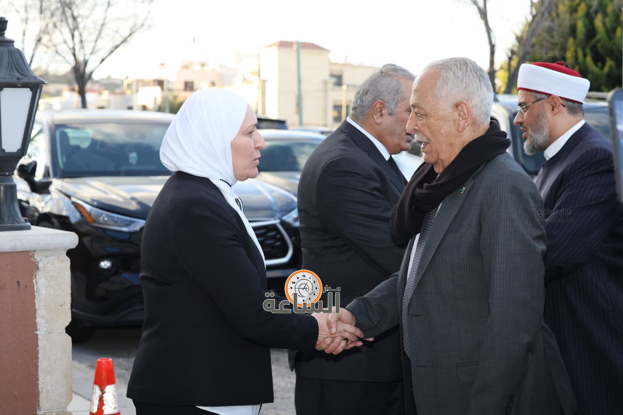 Madar Al-Saa Images 0.114456672815615