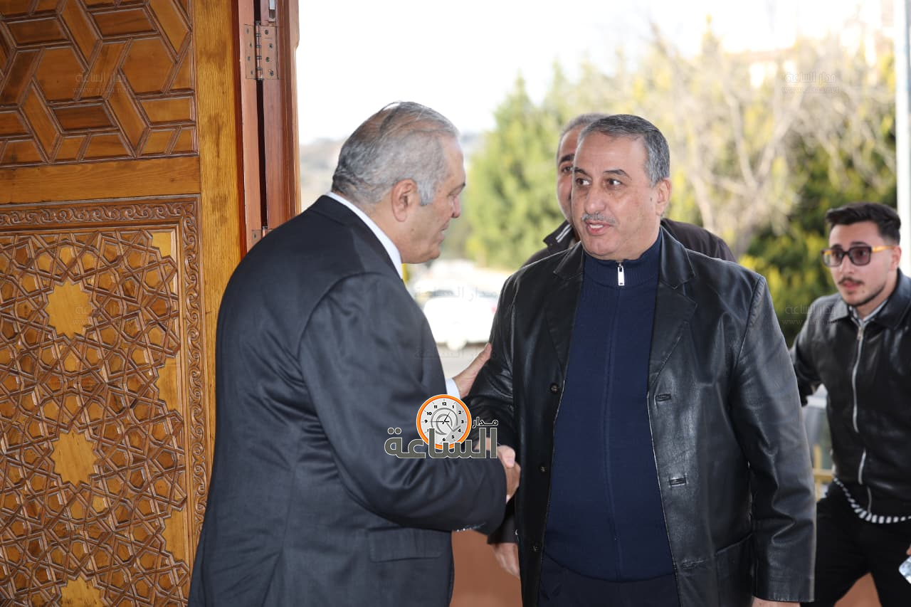 Madar Al-Saa Images 0.19799724111160244