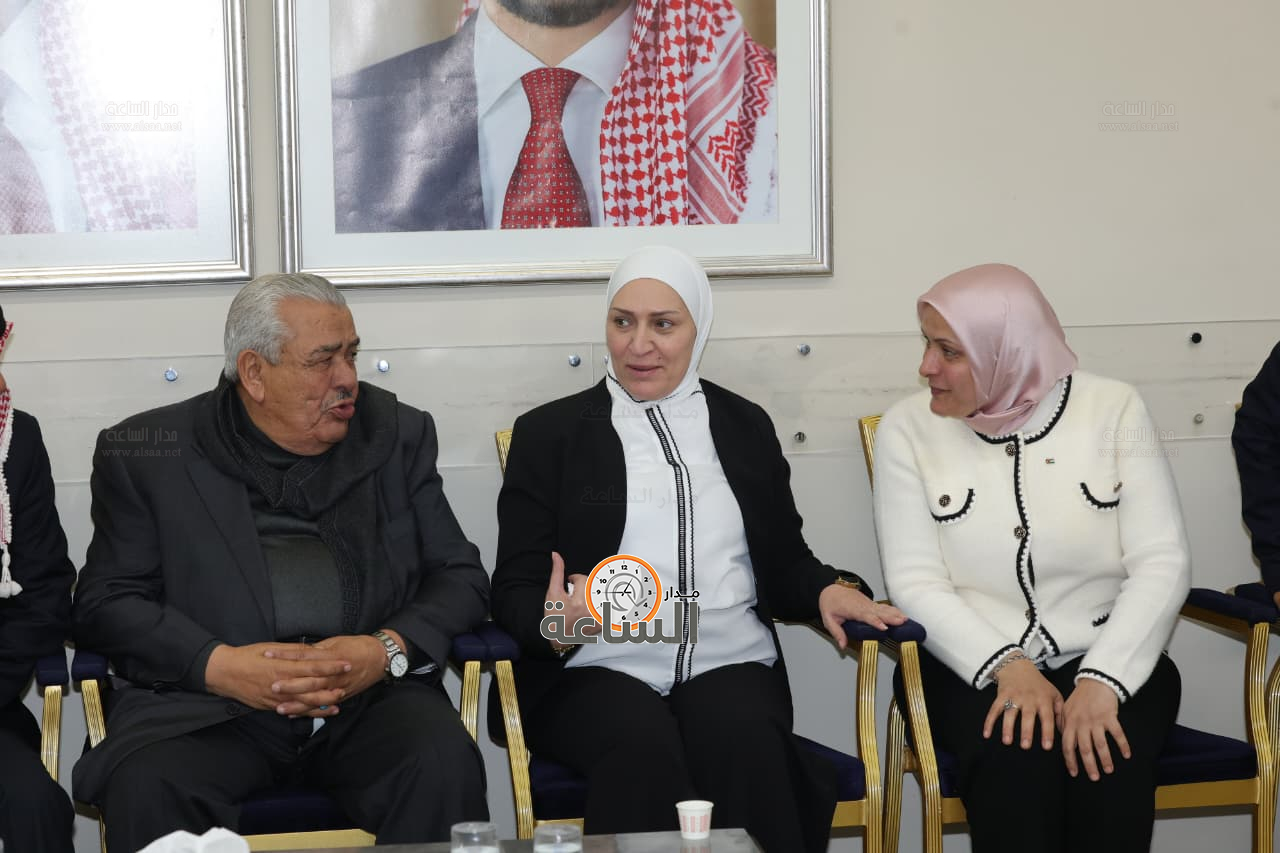 Madar Al-Saa Images 0.051252909063885466