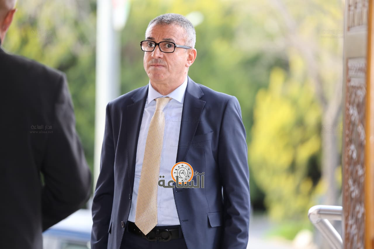 Madar Al-Saa Images 0.3578880641236811