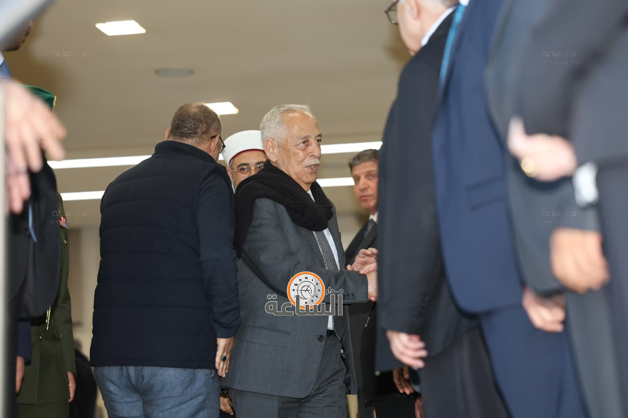 Madar Al-Saa Images 0.6203070296915141