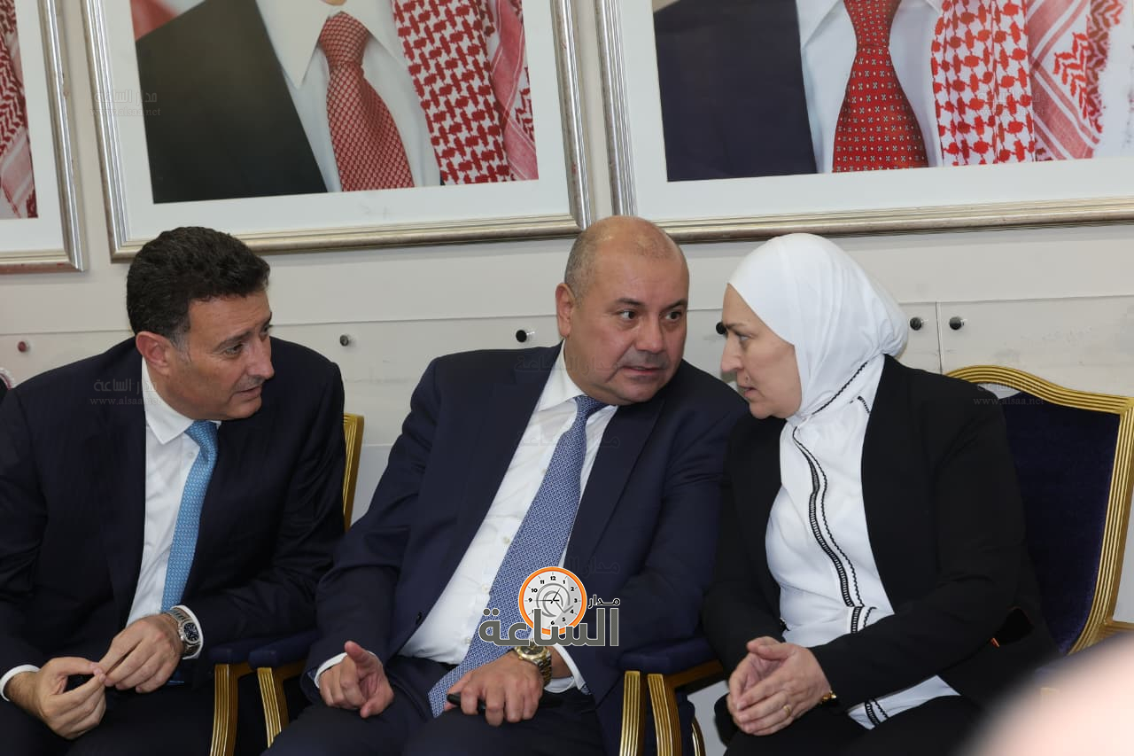 Madar Al-Saa Images 0.45468239937754207