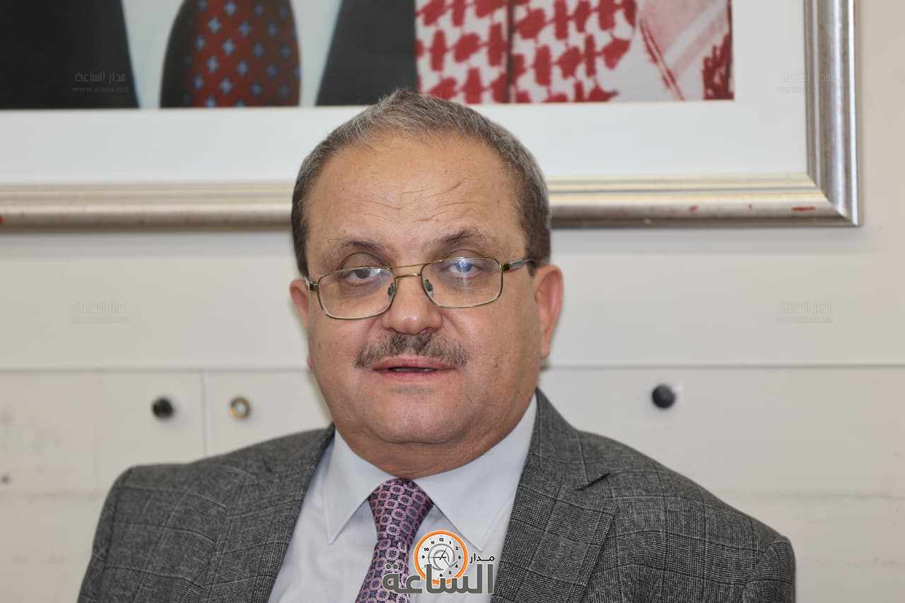 Madar Al-Saa Images 0.7217382813836604