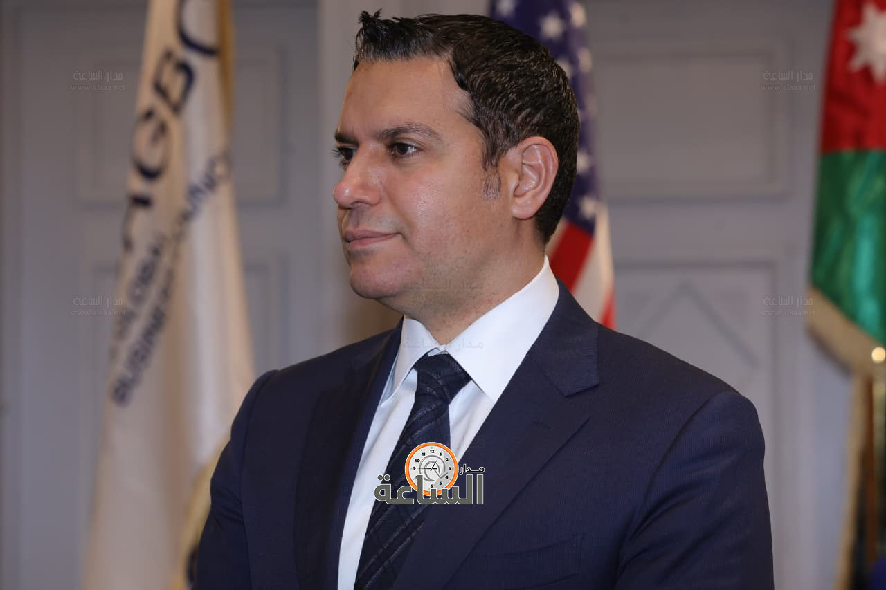 Madar Al-Saa Images 0.4841627446097224