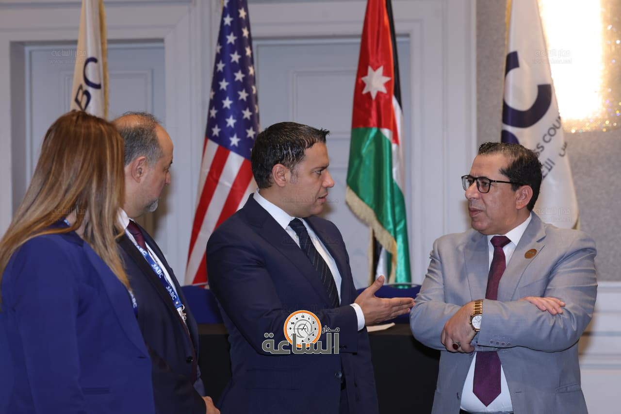 Madar Al-Saa Images 0.061000653146853434