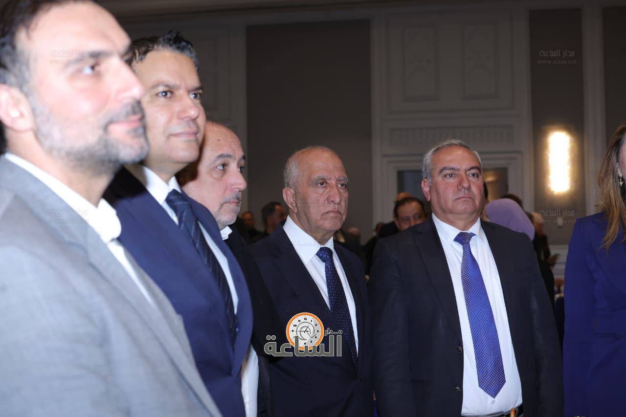 Madar Al-Saa Images 0.4333108705235179