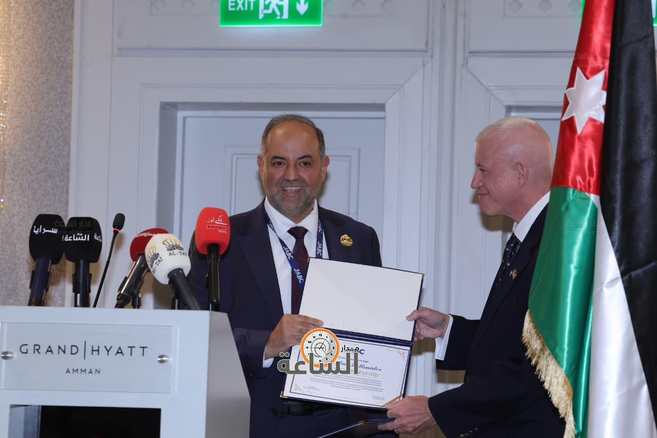 Madar Al-Saa Images 0.6267270322311872