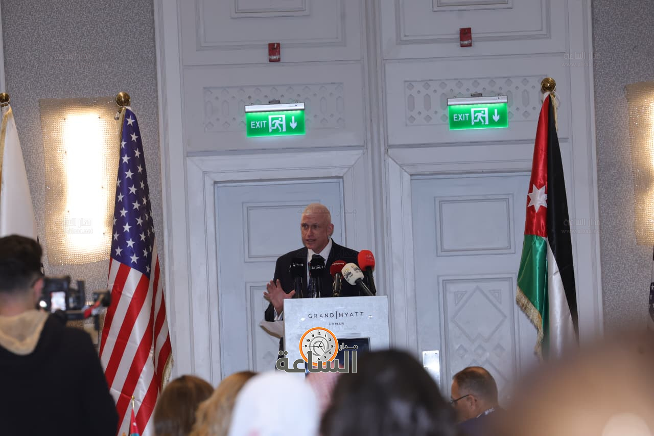 Madar Al-Saa Images 0.4544613930873479