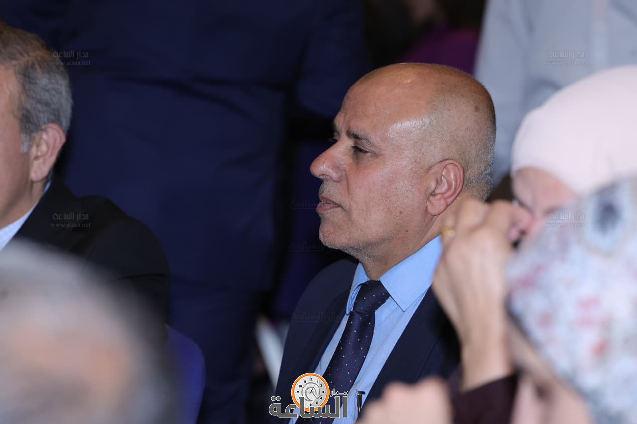 Madar Al-Saa Images 0.4735530837984233