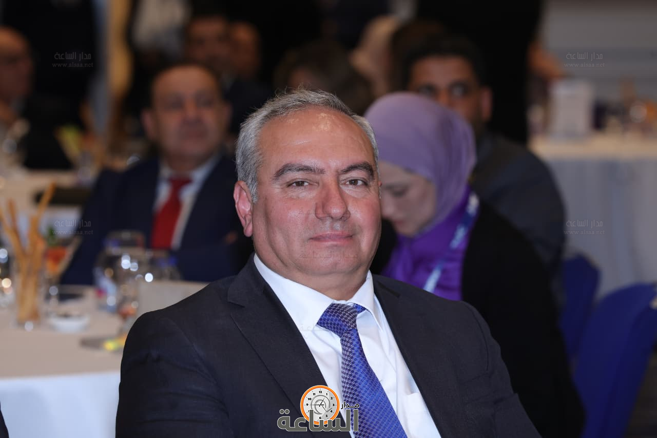 Madar Al-Saa Images 0.4836476916619229